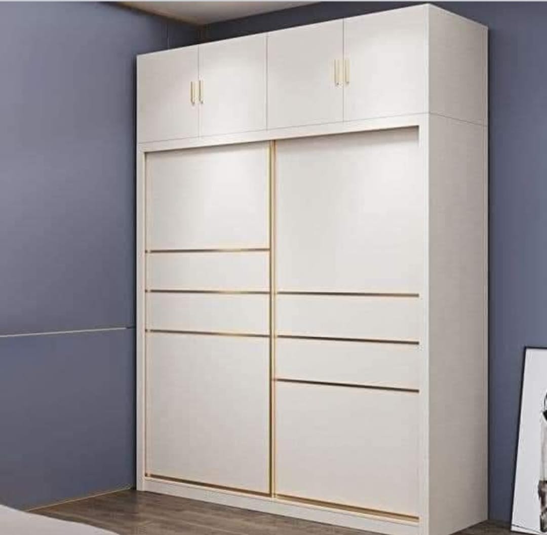 Modern Hall Partition